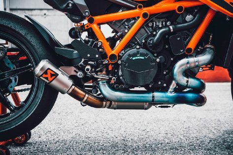 Akrapovic-Kit &quot;Evolution Line&quot;